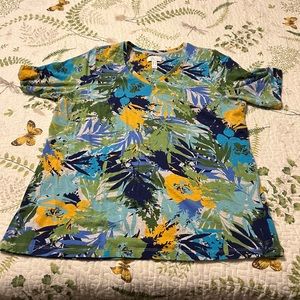 Beautiful Tropical Print Denim & Co T Shirt